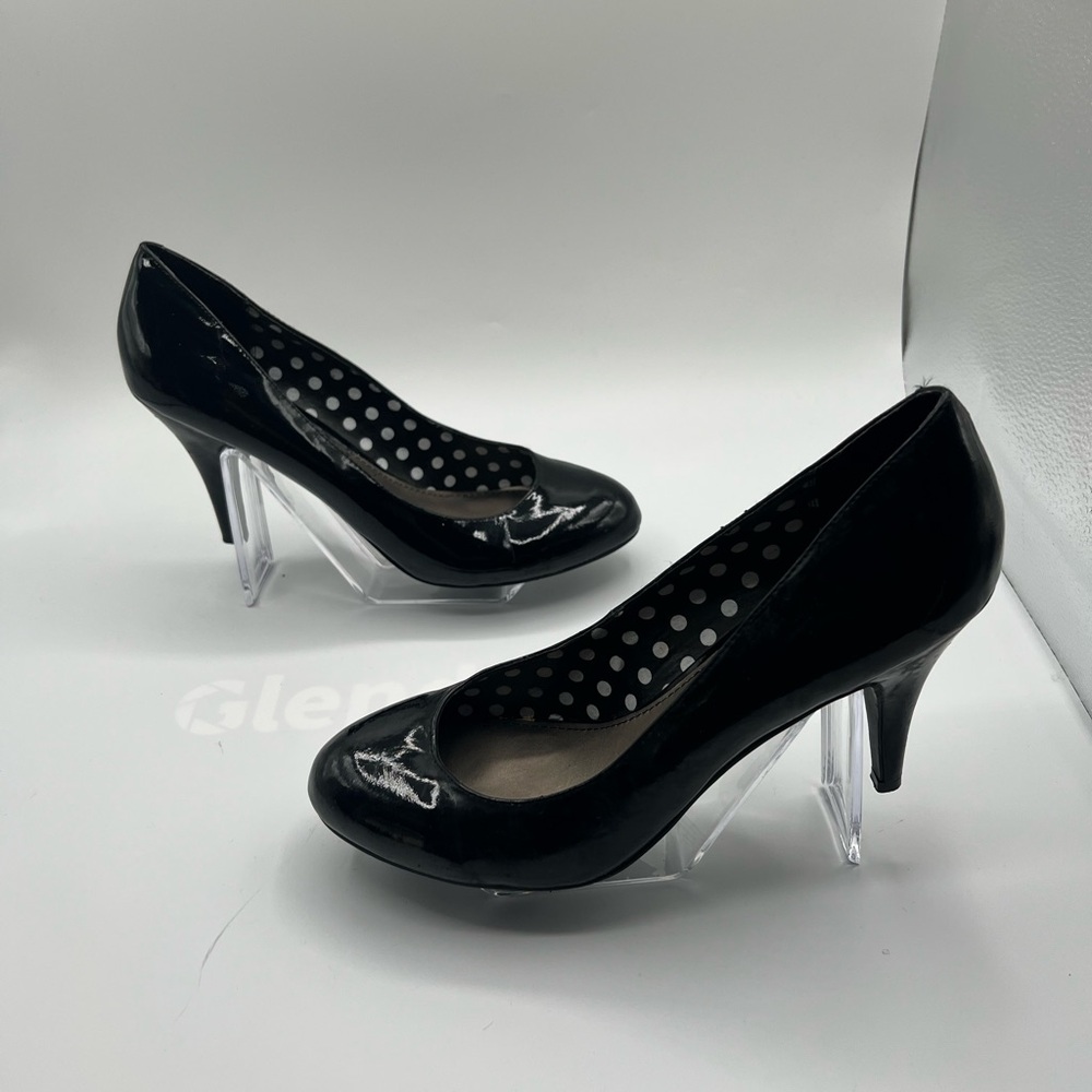 Fergalicious “Utopia” Black Patent Heels – Size 10M